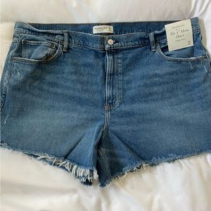 Abercrombie mom shorts